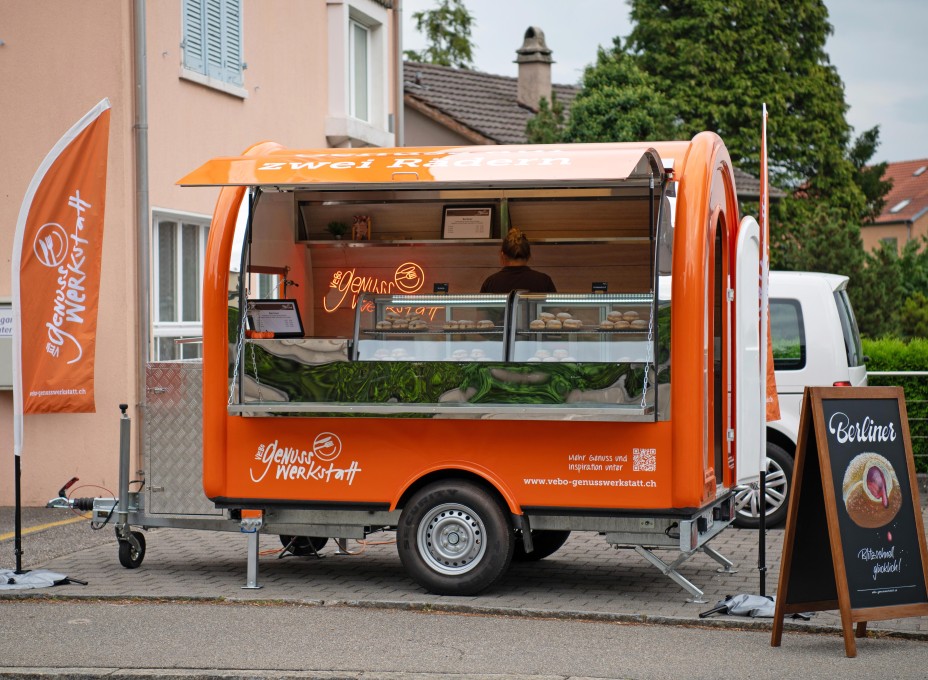 street-bakery-trailer